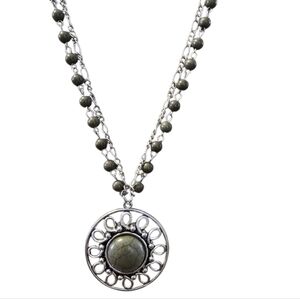 Bohemian Silvertone W/ Green Faux Stone Necklace in EUC